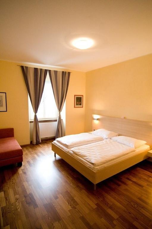 Gasthof Ludl Groß-Enzersdorf Chambre photo